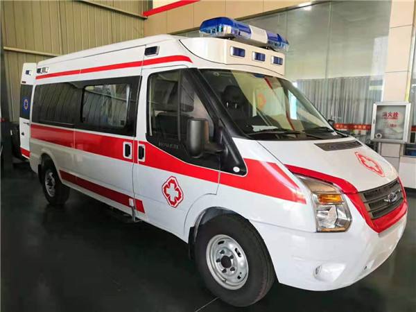 靖宇县福特V362救护车